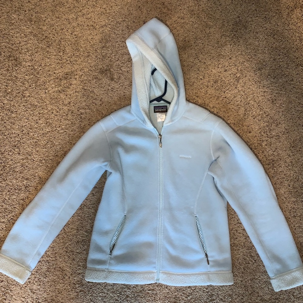 Like new Patagonia fleece - Size L
